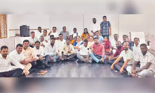 Lanka delegation visits Orvakal to study rural devpt initiatives