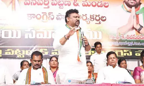 Cong is strengthening party at grassroots level: DCC chief