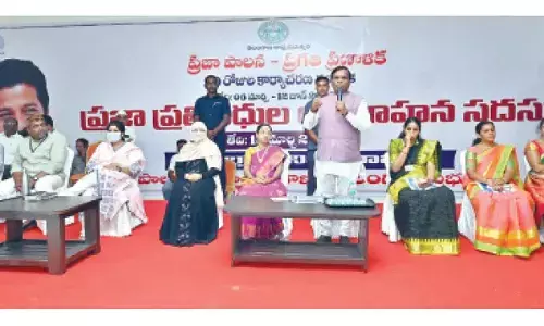 Collector urges local body representatives to be accountable to people