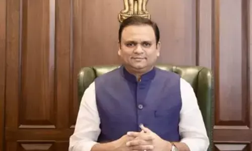 Submit report on bureaucrats’ absence during budget grants debate: Maha Speaker to govt