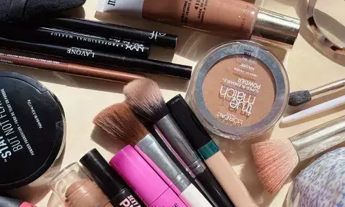 Quick Everyday Makeup Hacks for Effortless Beauty Quick Everyday Makeup Hacks for Effortless Beauty