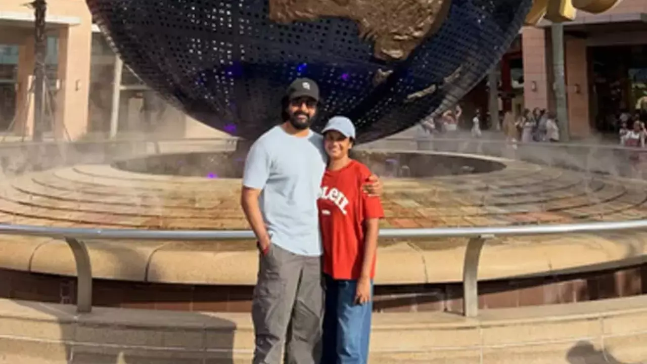 Sivakarthikeyan heads to Singapore for a vacation with family