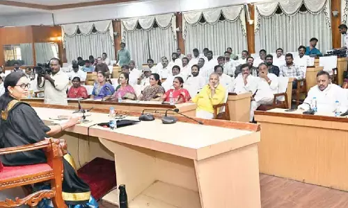 Mayor delivers emotional farewell speech Mayor delivers emotional farewell speech