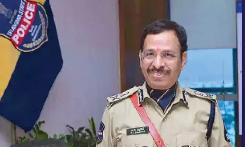 Protect innocent from falling prey to cybercriminals: City top cop Protect innocent from falling prey to cybercriminals: City top cop