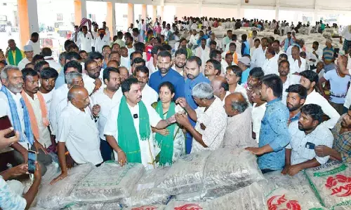 Cold storage facility planned at Kalyandurg market yard, says Amilineni