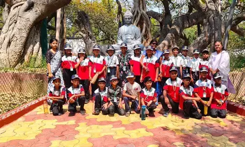 Pallavi Model School Students Visit Pillalamarri and Science Museum