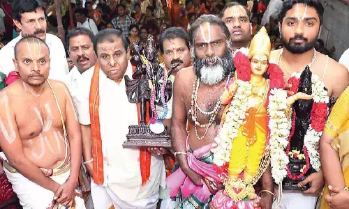 Singapore artistes participate in Metlotsavam Singapore artistes participate in Metlotsavam