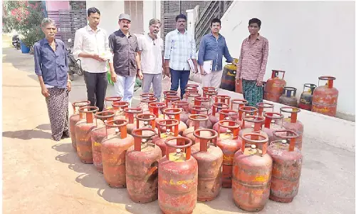 62 domestic LPG cylinders seized 62 domestic LPG cylinders seized