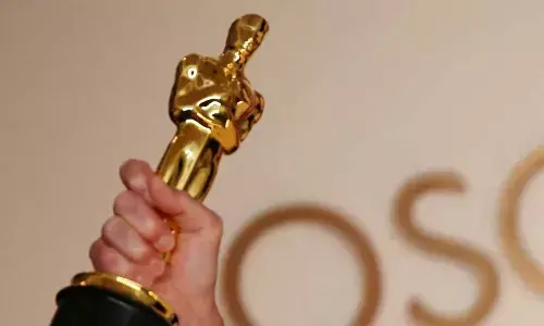 Swadesh Brooch Brings Art Deco Elegance to the Oscars