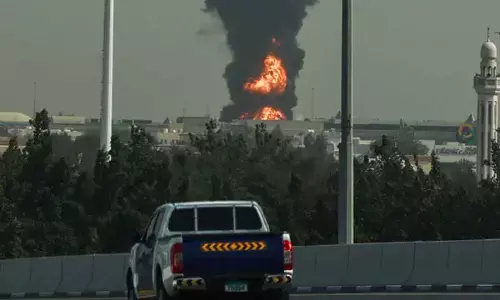 Global energy crisis deepens as Iran keeps hold on Hormuz