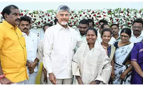 Naidu promises justice to Polavaram oustees