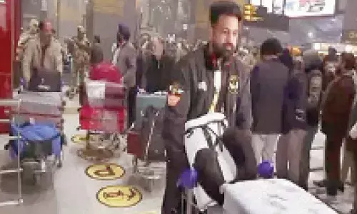 913 Indians flee Iran