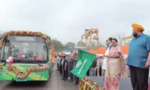 Delhi boosts Green Transport with 300 e-Buses on Ghaziabad route
