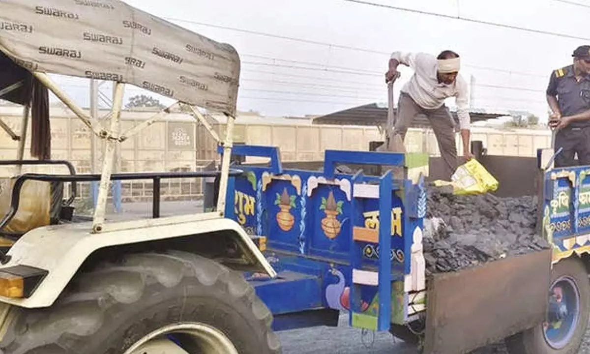 Coal smuggling bid busted, security seize consignment Coal smuggling bid busted, security seize consignment