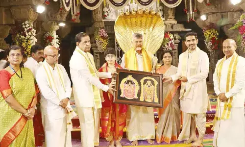 CM offers prayers at Tirumala on grandson’s birthday