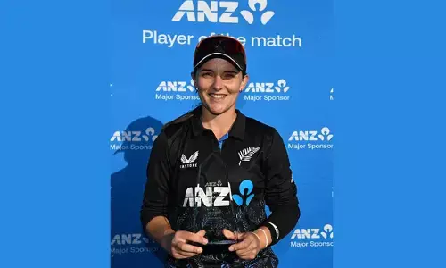 Amelia Kerr creates world record with 10 straight 30-plus T20I scores Amelia Kerr creates world record with 10 straight 30-plus T20I scores