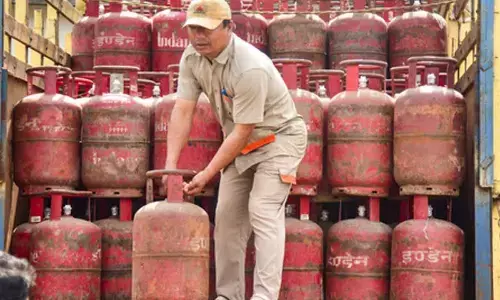 PMUY helps achieve near-universal LPG coverage, OMCs improve distribution infra: Minister