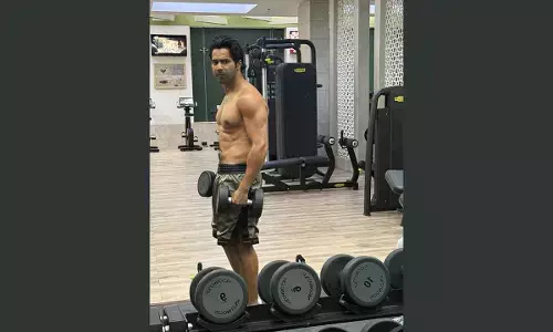 Varun Dhawan flexes fitness Varun Dhawan flexes fitness