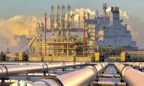 Govt fast-tracks city gas rollout to cut LPG risk