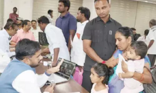 Collector warns of strict action over delay in public grievance redressal in Gadwal