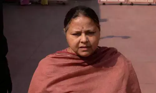 RJD takes jibe at Nitish Kumar for retaining JD-U presidency