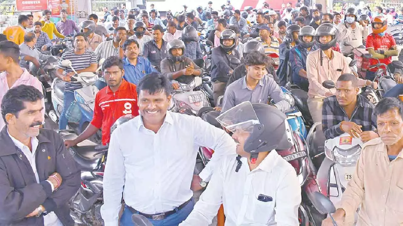 People’s rush for fuel at a petrol bunk in Hyderabad People’s rush for fuel at a petrol bunk in Hyderabad