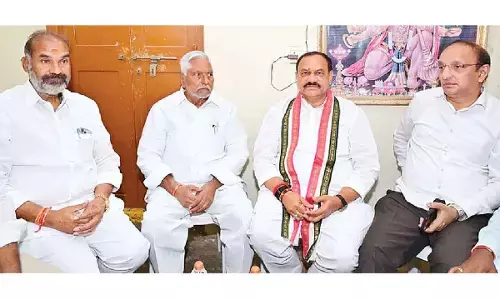 TPCC President Mahesh Kumar Goud, along with AICC in-charge secretary Sachin Sawant and Govt Whip Adi Srinivas, call on T Jeevan Reddy at his residence in Jagtial on Tuesday
