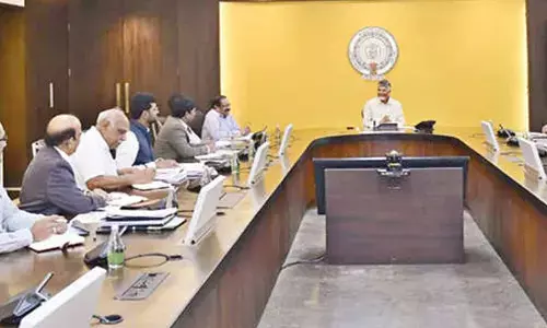 CM targets Rs 4/unit power cost, calls for deep reforms