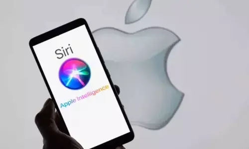Apple Plans Smarter Siri With Standalone App and Chat-Style Experience