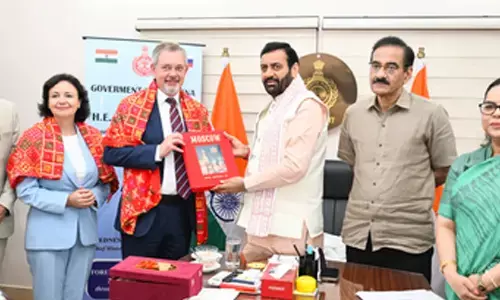 Haryana CM, Russian envoy talks on bilateral relations Haryana CM, Russian envoy talks on bilateral relations