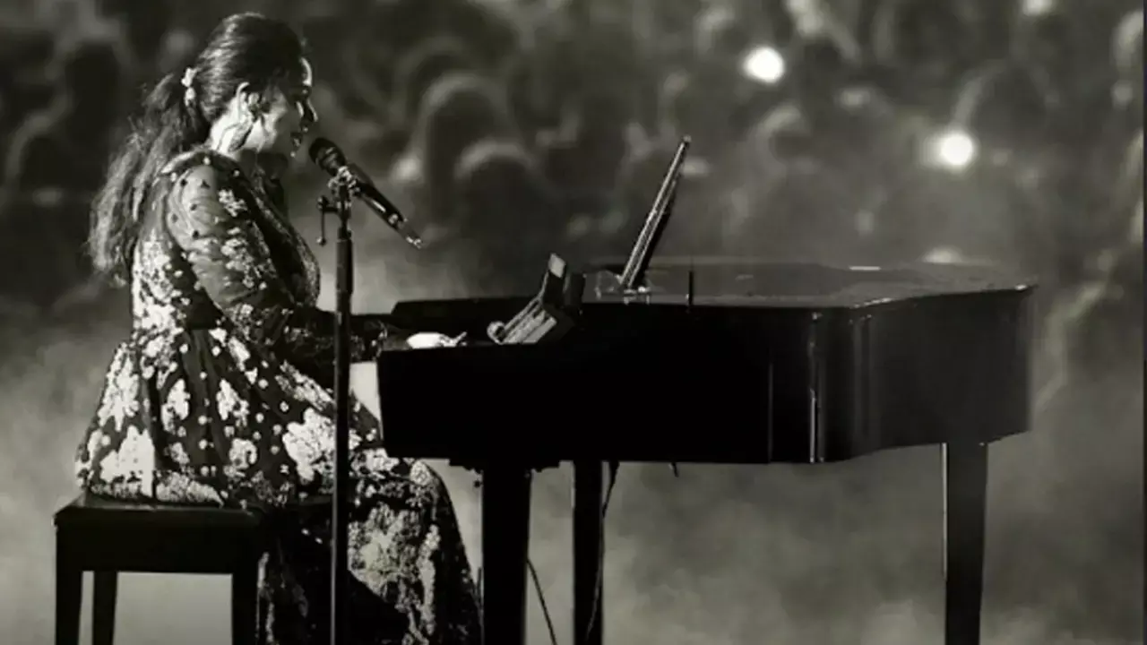 The All Hearts Tour – Live The All Hearts Tour – Live