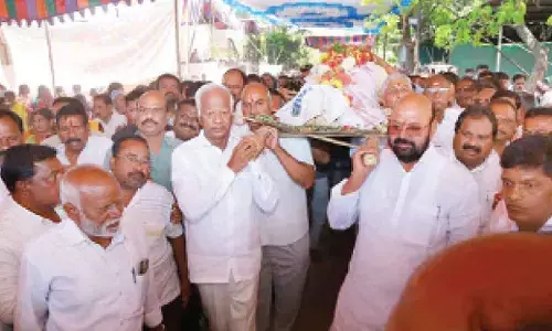 Kadiyam calls Narender Reddy’s death an irreparable loss Kadiyam calls Narender Reddy’s death an irreparable loss