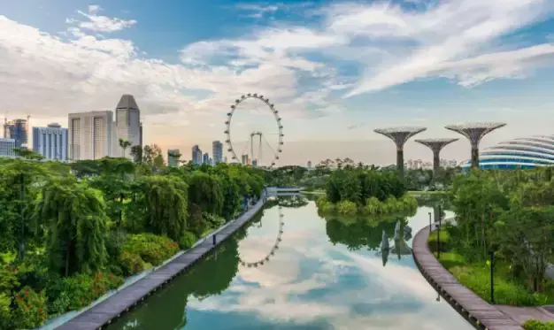 Singapore Healthcare Costs: Why You Need Travel And Health Insurance