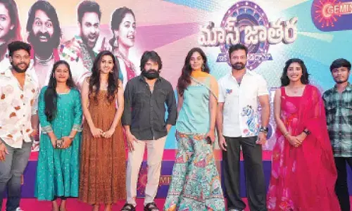 Mass Jathara brings weekend laughter