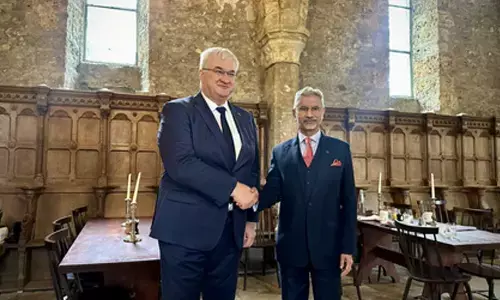 EAM Jaishankar and Ukrainian counterpart discuss bilateral ties, developments in West Asia