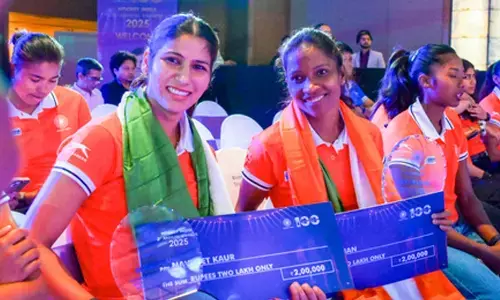 Hockey India Awards: Navneet, Hardik named Players of the Year; Zafar Iqbal gets Lifetime Achievement Award Hockey India Awards: Navneet, Hardik named Players of the Year; Zafar Iqbal gets Lifetime Achievement Award