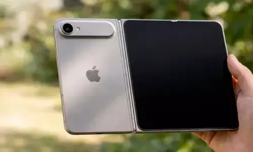 Apple’s Foldable iPhone May Debut With iPhone 18 Pro, But Release Could Be Delayed