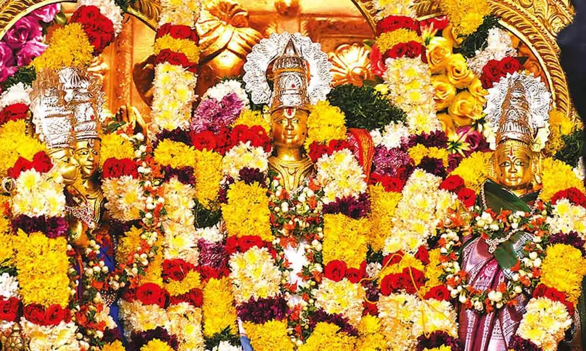 Religious fervour marks Navami celebrations Religious fervour marks Navami celebrations