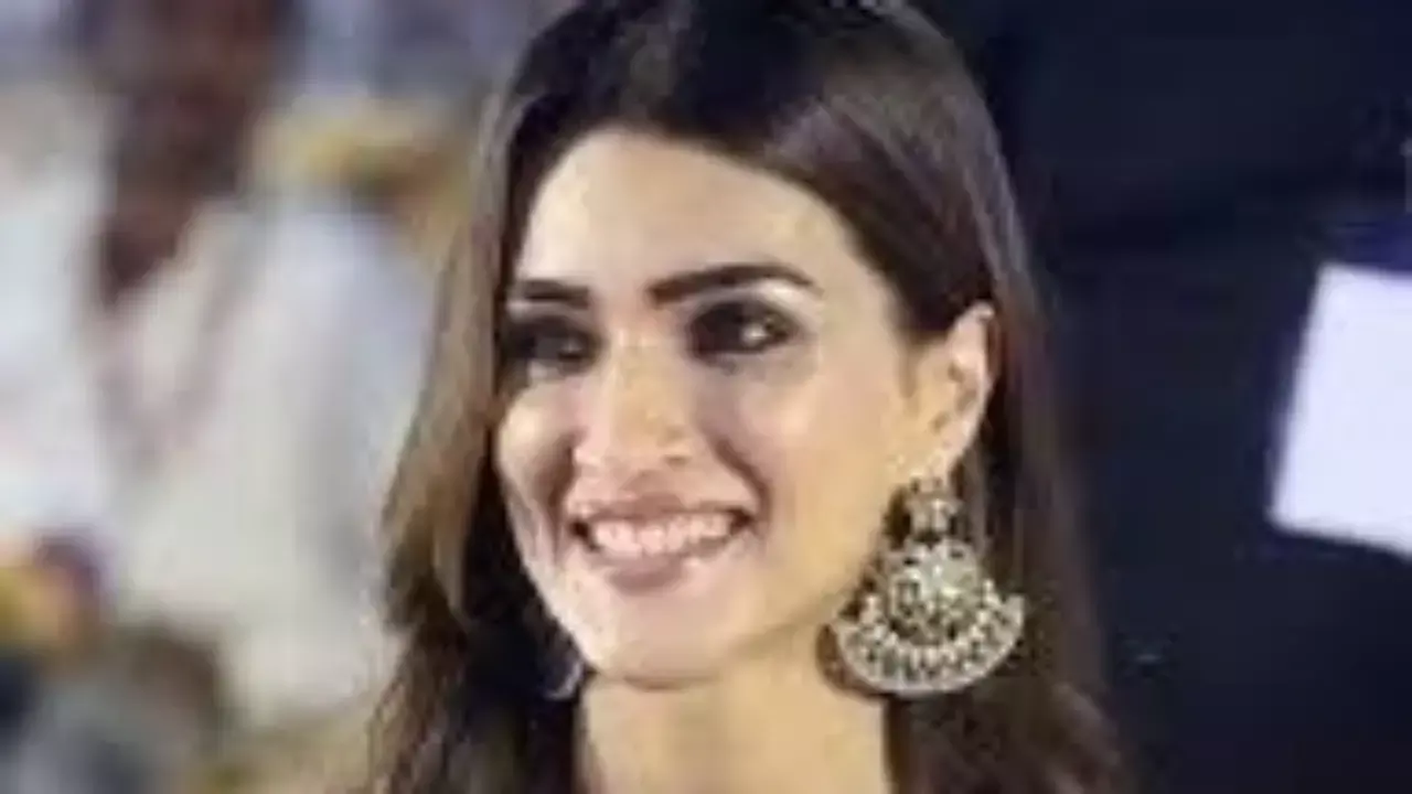 Kriti Sanon Reacts Sharply to Repeated Questions About Marriage, Says ‘There’s More to Life’ Kriti Sanon Reacts Sharply to Repeated Questions About Marriage, Says ‘There’s More to Life’