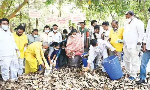 Involving students in Swachh Andhra will yield best results, says Commissioner Involving students in Swachh Andhra will yield best results, says Commissioner