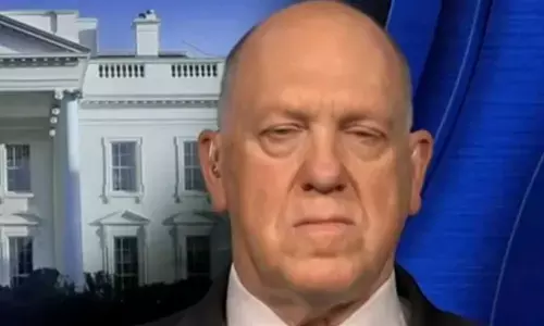 US shutdown standoff hits airports, pay row deepens