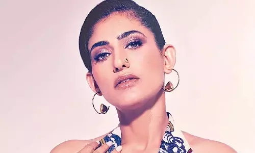 Kubbra Sait calls for self-acceptance amid social media pressures