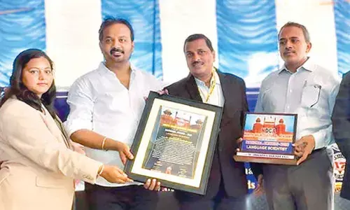 Teacher receives ‘Bhasha Sastravetha’ award