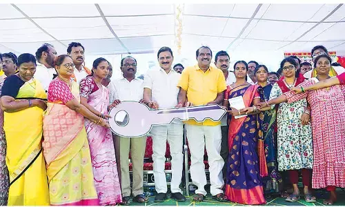 Keys handed over to beneficiaries in Palakollu