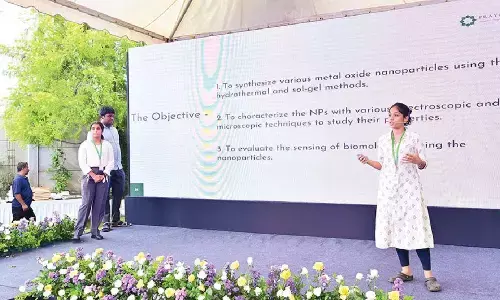 Student wins STEM presentation award at international research conference