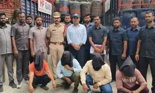 When posts mock booking process: Black-marketing of LPG cylinders thriving via social media