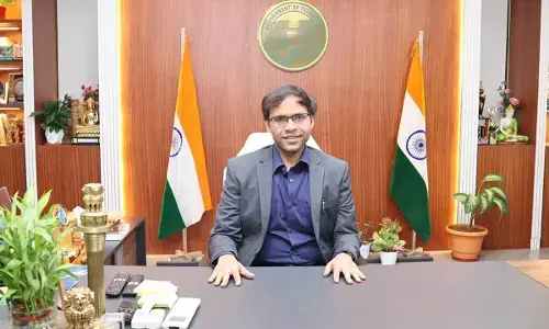 Collector inspects PHC, reviews medical services