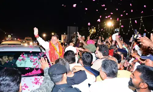 Grand Welcome for CM Dhami from Kashipur to Khatima, Massive Crowd Gathers Along the Route