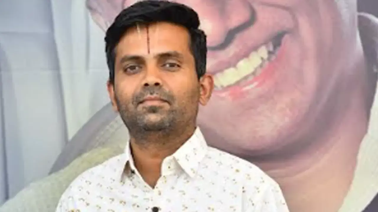 ‘Carmeni Selvam’ is a film that gives hope to those struggling with debt: Director Ram Chakri