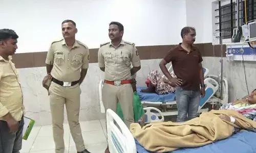 Woman attacked with acid in Kolar over alleged illicit relationship; accused arrested